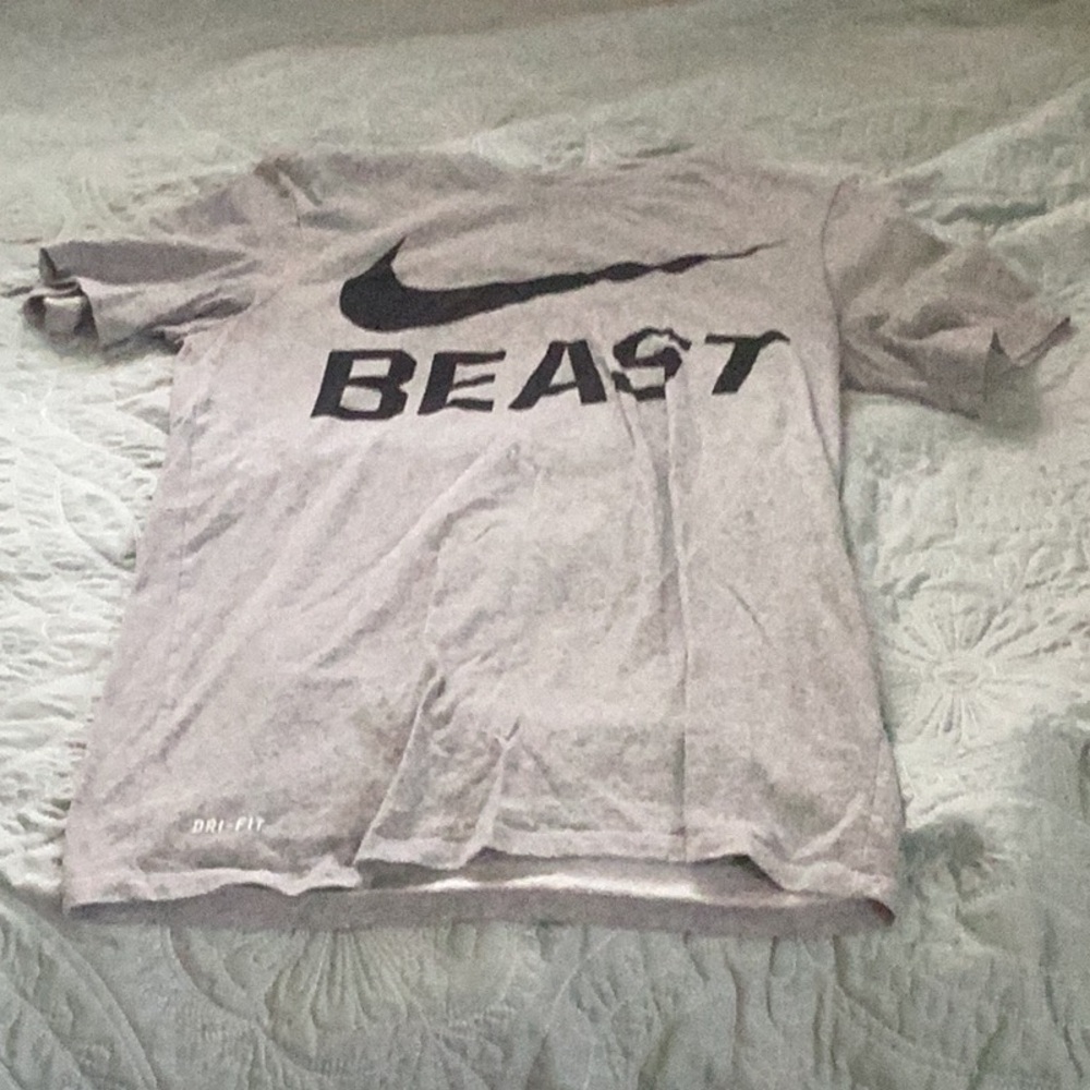 COPY - Gray Nike t-shirt